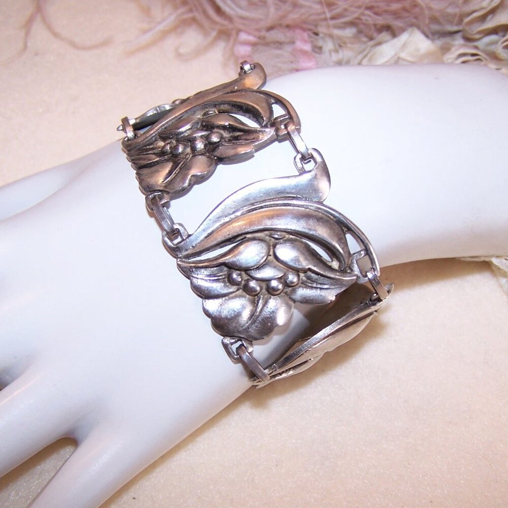 Vintage Vikingcraft Sterling Silver Link Bracelet - Large Floral Links